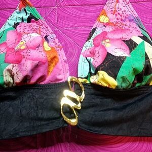 Athena bikini top size 8 NWT